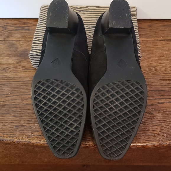 Suede Heeled Loafer - Picture 6 of 9